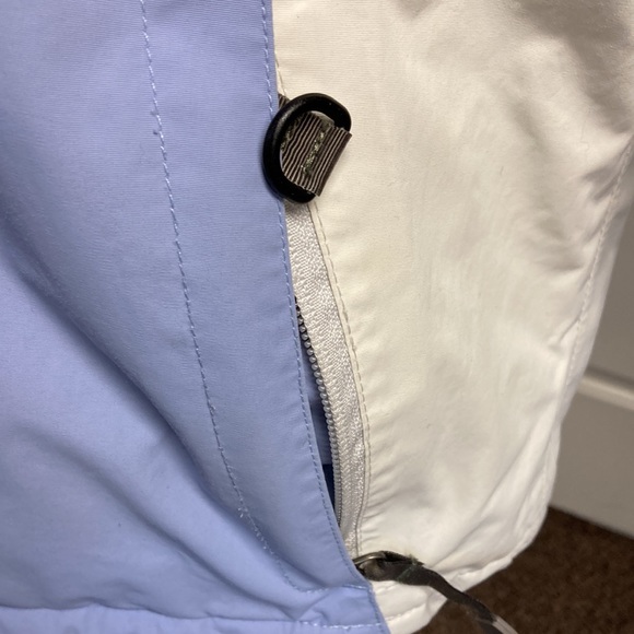 The North Face Women’s Jacket Waterproof HyVent size Medium GREAT condition - Picture 7 of 16